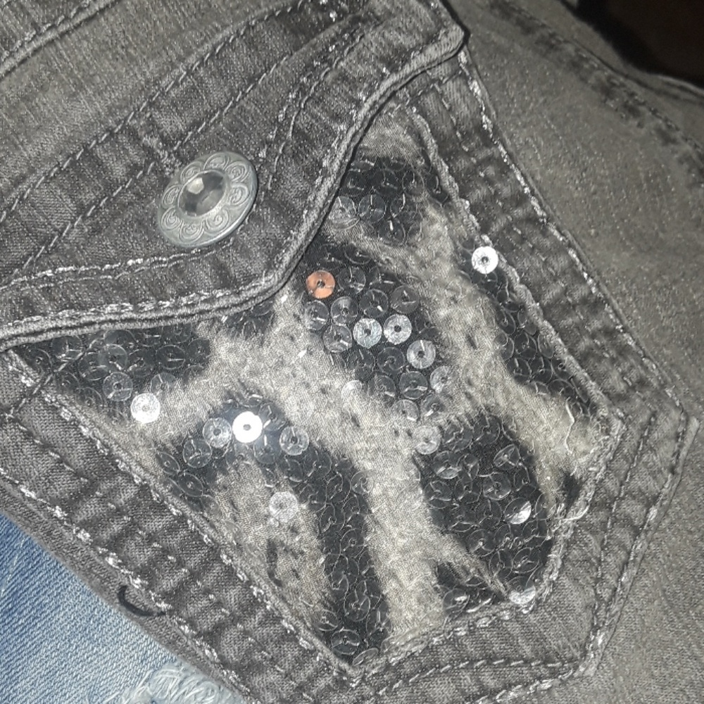 Jeans - Picture 2 of 4